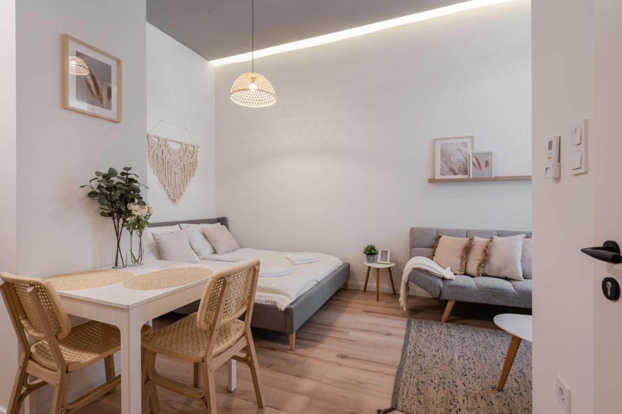 A62 - Akacfa Street Central Residence - Best Location By Bqa Budapest Exterior photo
